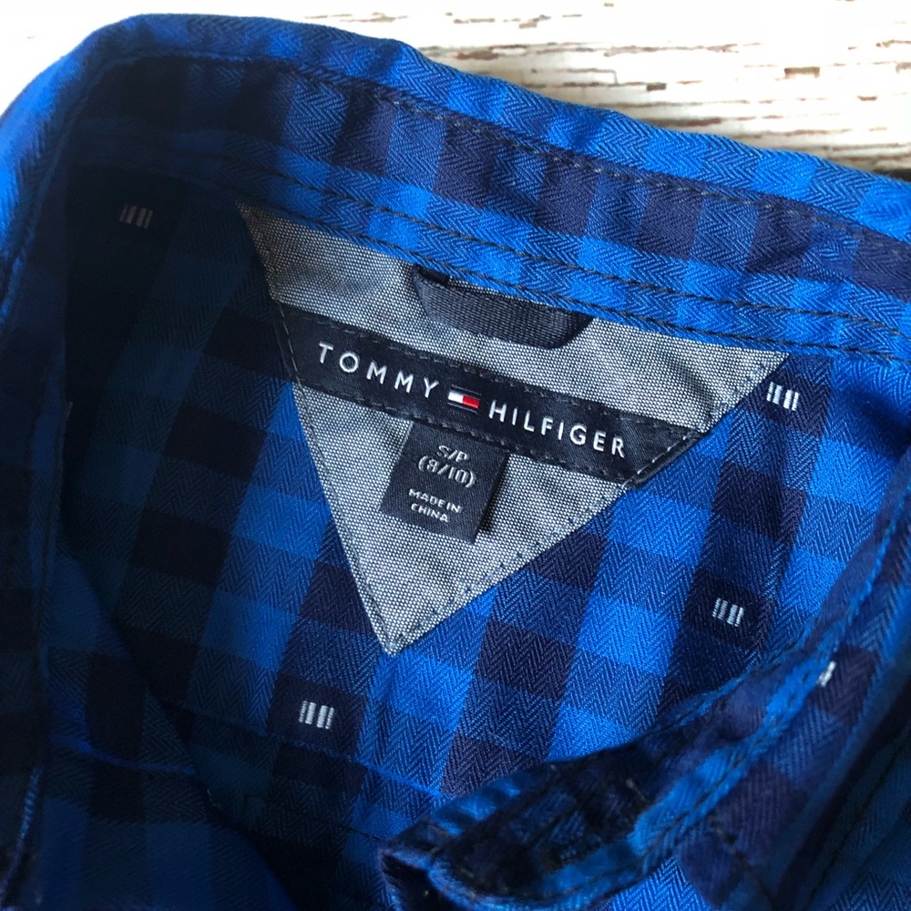 NWOT Tommy Hilfiger Long Sleeve for Boys - Picture 3 of 4